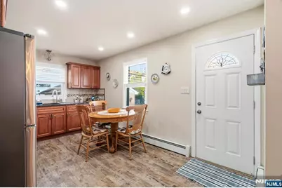 92 Phillips Avenue, South Hackensack Township, NJ 07606 - Photo 22