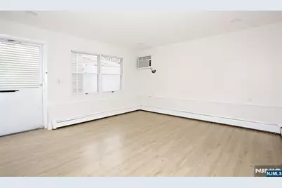40 Avenue C 1 #1, Lodi, NJ 07644 - Photo 4