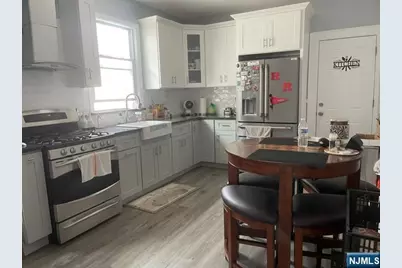 214 Park Avenue, Passaic, NJ 07055 - Photo 4