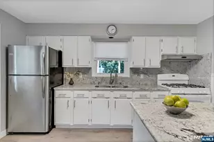 32-15 Southern Dr, Fair Lawn, NJ 07410 - Photo 8