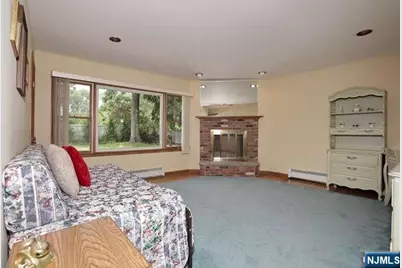 91 Rose Avenue, Woodcliff Lake, NJ 07677 - Photo 14