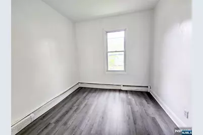 24 Harrison Place, Clifton, NJ 07011 - Photo 8