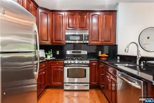 7400 River Road 302, North Bergen, NJ 07047 - Photo 6