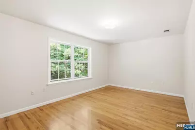 17 Chester Avenue, Newark, NJ 07104 - Photo 16