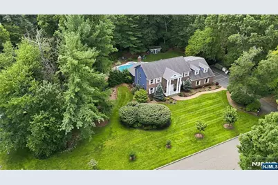 700 Oak Lane, Franklin Lakes, NJ 07417 - Photo 4