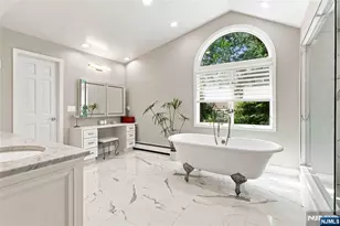 700 Oak Ln, Franklin Lakes, NJ 07417 - Photo 26