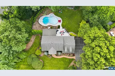 700 Oak Lane, Franklin Lakes, NJ 07417 - Photo 1