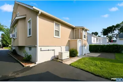 404 Palmer Avenue, Maywood, NJ 07607 - Photo 26