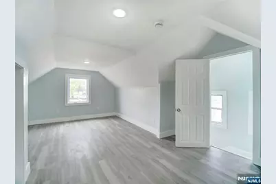 351 Railroad Avenue 2 #2, Hackensack, NJ 07601 - Photo 16