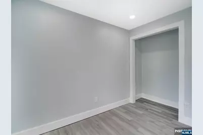 351 Railroad Avenue 2 #2, Hackensack, NJ 07601 - Photo 6