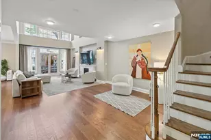 208 Shearwater Ct 15, Jersey City, NJ 07305 - Photo 16