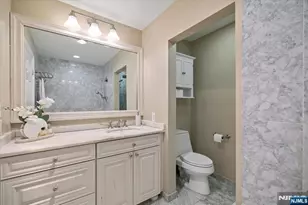 208 Shearwater Ct 15, Jersey City, NJ 07305 - Photo 28