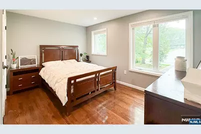 240 E Clinton Avenue, Tenafly, NJ 07670 - Photo 36