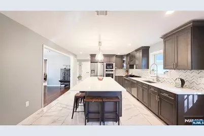 240 E Clinton Avenue, Tenafly, NJ 07670 - Photo 12