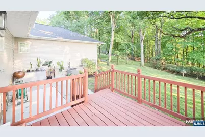 240 E Clinton Avenue, Tenafly, NJ 07670 - Photo 42