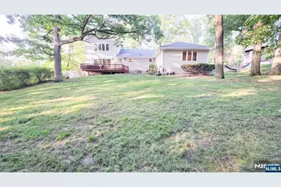 240 E Clinton Avenue, Tenafly, NJ 07670 - Photo 44