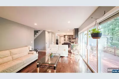 240 E Clinton Avenue, Tenafly, NJ 07670 - Photo 16