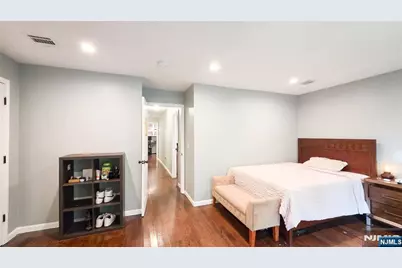 240 E Clinton Avenue, Tenafly, NJ 07670 - Photo 28
