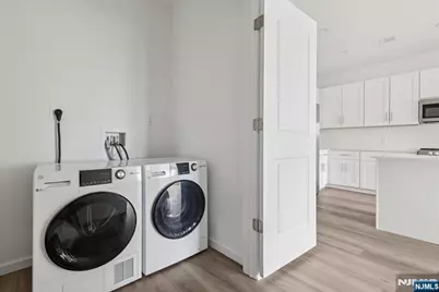 2 Executive Drive 717 #717, Fort Lee, NJ 07024 - Photo 10
