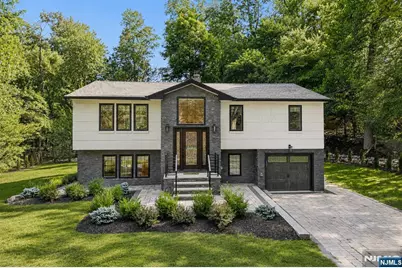 12 Parker Place, Upper Saddle River, NJ 07458 - Photo 1