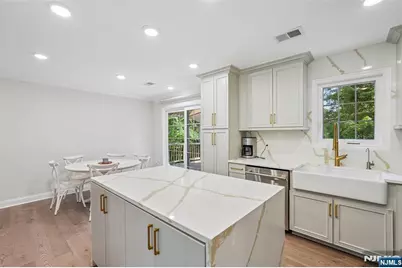 12 Parker Place, Upper Saddle River, NJ 07458 - Photo 8