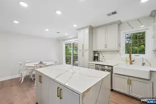 12 Parker Pl, Upper Saddle River, NJ 07458 - Photo 8