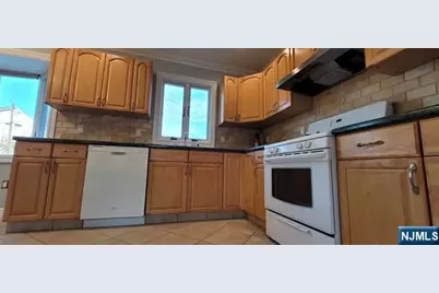 2 Roth Street, Elmwood Park, NJ 07407 - Photo 18