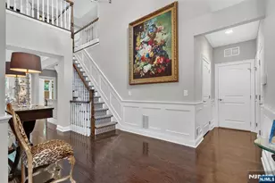 125 Windsor Ln, Ramsey, NJ 07446 - Photo 4
