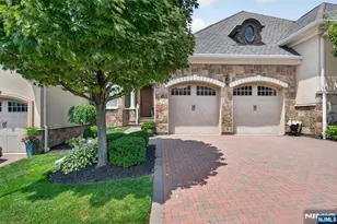 125 Windsor Ln, Ramsey, NJ 07446 - Photo 2