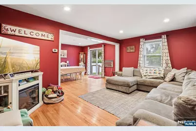 78 Legion Place, Paramus, NJ 07652 - Photo 2