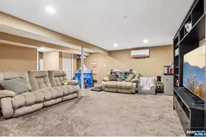 78 Legion Place, Paramus, NJ 07652 - Photo 14