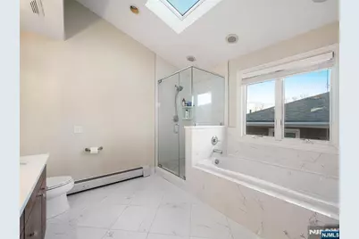 220 Glen Avenue B #B, Palisades Park, NJ 07650 - Photo 10