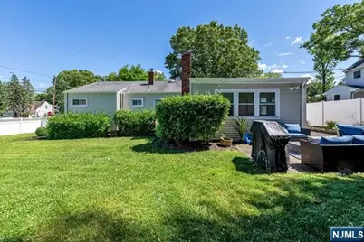 862 Manhattan Avenue, Washington Township, NJ 07676 - Photo 30