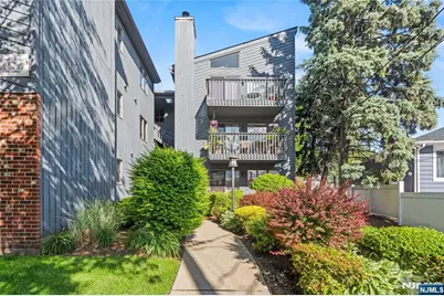 555 Riverside Avenue 9 #9, Rutherford, NJ 07070 - Photo 2