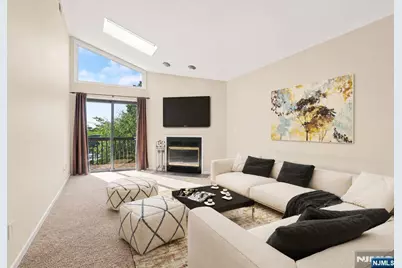 555 Riverside Avenue 9 #9, Rutherford, NJ 07070 - Photo 4