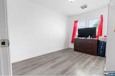 171-173 Temple, Paterson, NJ 07522 - Photo 10