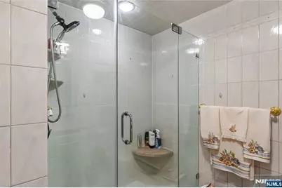 2 Martha Avenue, Elmwood Park, NJ 07407 - Photo 24