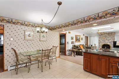 2 Martha Avenue, Elmwood Park, NJ 07407 - Photo 12