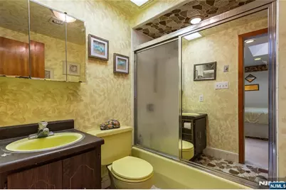 2 Martha Avenue, Elmwood Park, NJ 07407 - Photo 20