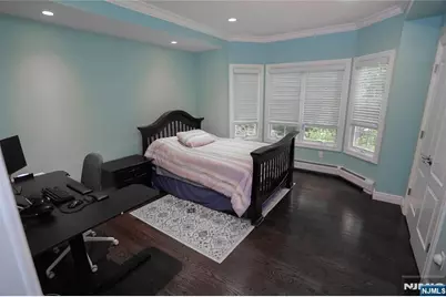 296 Forest Road, Fort Lee, NJ 07024 - Photo 20