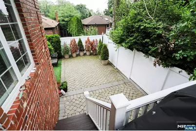 296 Forest Road, Fort Lee, NJ 07024 - Photo 24