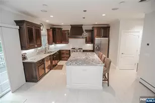 296 Forest Rd, Fort Lee, NJ 07024 - Photo 4