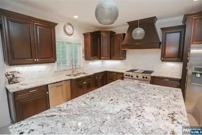 296 Forest Road, Fort Lee, NJ 07024 - Photo 6