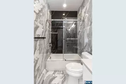 129 Rothwell Avenue, Cliffside Park, NJ 07010 - Photo 18