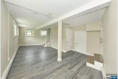 221 Lakeview Drive, Ridgewood, NJ 07450 - Photo 16