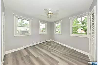 221 Lakeview Drive, Ridgewood, NJ 07450 - Photo 12