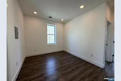 262 Walker Street 2 #2, Fairview, NJ 07022 - Photo 4