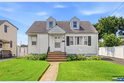 8-34 Henderson Boulevard, Fair Lawn, NJ 07410 - Photo 24