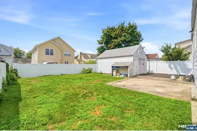 8-34 Henderson Boulevard, Fair Lawn, NJ 07410 - Photo 18