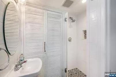 34 Waldo Avenue 13 #13, Jersey City, NJ 07306 - Photo 22